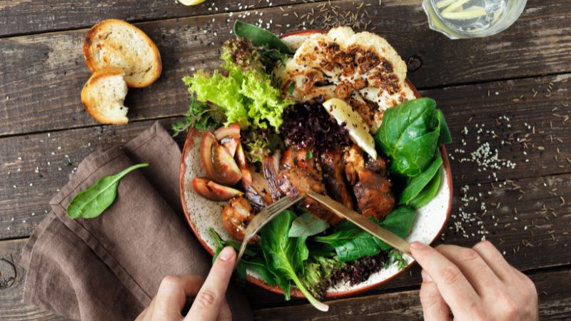 Chế độ dinh dưỡng cho mẹ sau sinh không tăng cân 2 Chế độ dinh dưỡng cho mẹ sau sinh không tăng cân
