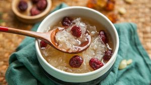 Người cao huyết áp có uống được nước yến không?