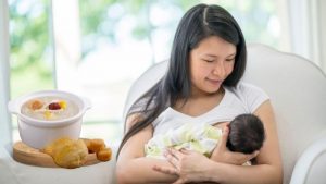 Sau sinh bao lâu thì uống được nước yến?