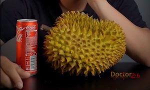 Ăn sầu riêng uống coca có sao không?